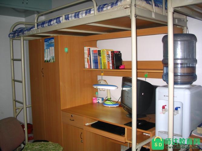 兰州大学宿舍有独立浴室吗？独立院校宿舍怎么样