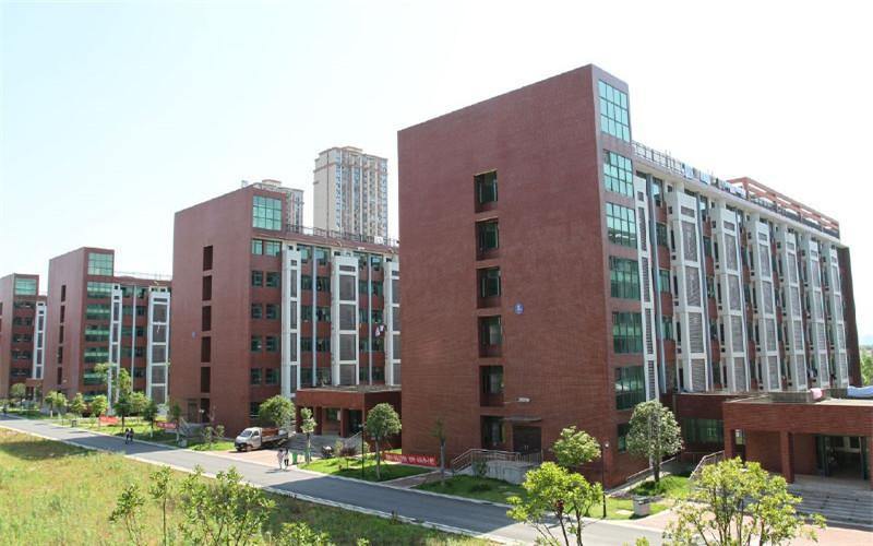 湖南技师学院怎么样？湖南劳动人事学院专科怎么样