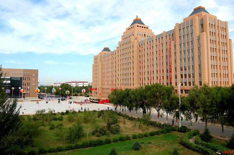 哈尔滨广厦学院大不大？哈尔滨广厦学院到底怎么样