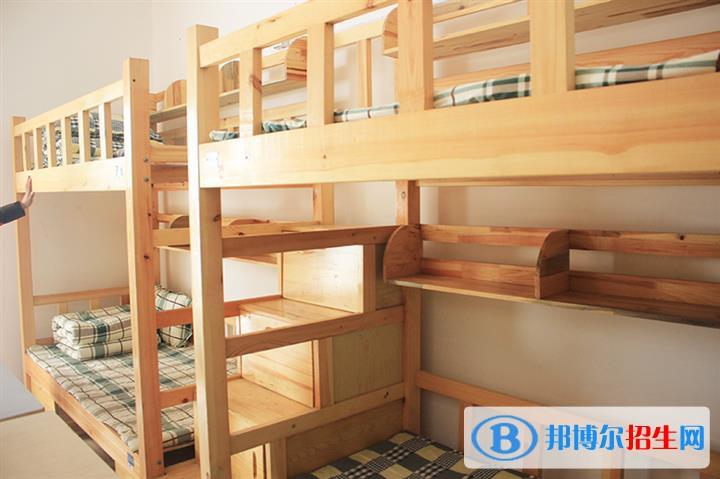 阜新高等专科学校需要抢宿舍吗？阜新高等专科学校寝室怎么样