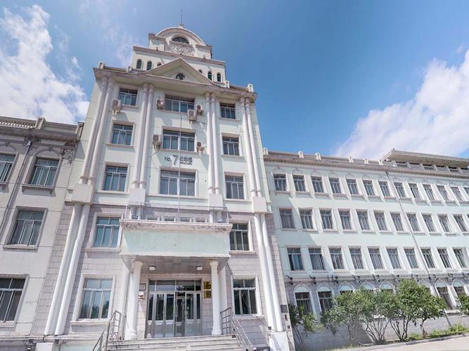 哈尔滨学院是不是正规大学？黑龙江学院怎么样
