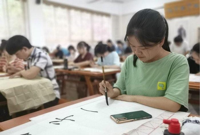 有关书法专业的比较好的大学有哪些？海口琼台师范学院书法专业怎么样