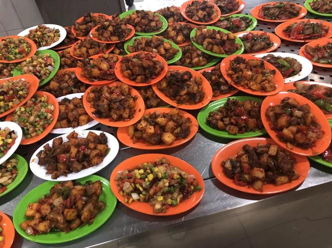 荣成中午哪里吃饭最好？滨海大学食堂伙食怎么样