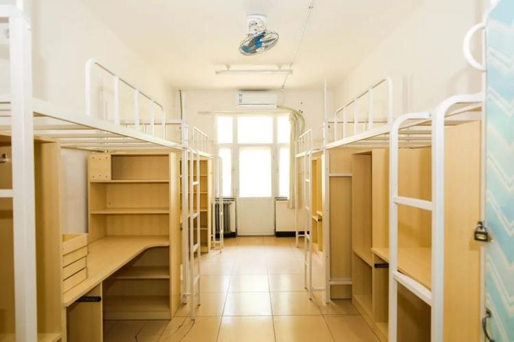 天津外国语学院滨海外事学院到底怎么样啊？天津外国语大学宿舍管理服务中心怎么样