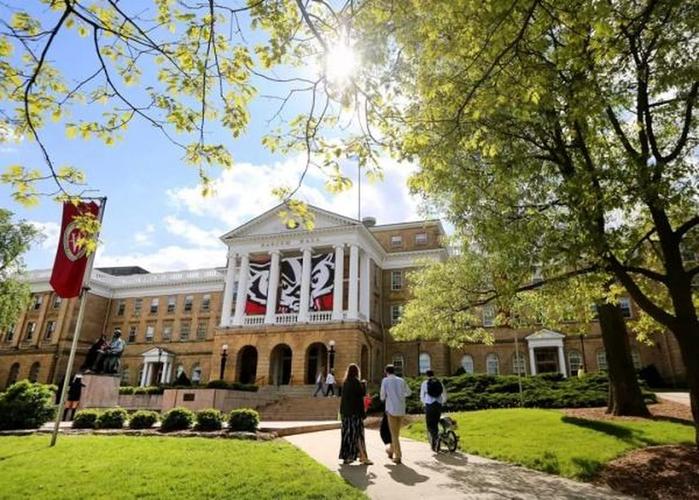 纽约大学与布朗大学哪个好？布朗大学读研怎么样