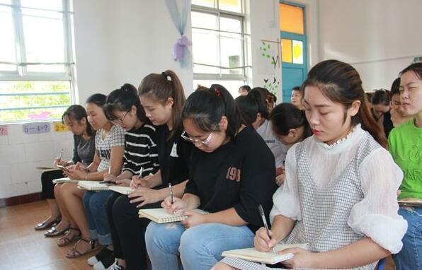 上大专学幼师，河南省哪个学校好？安阳幼师教师待遇怎么样