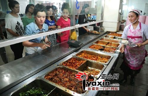 新疆财经大学北校区学生多还是南校区学生多？新疆财经大学餐厅饭菜怎么样