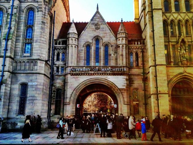 英国曼彻斯特除了有曼彻斯特大学还有哪些大学？（曼彻斯特都会大学怎么样）