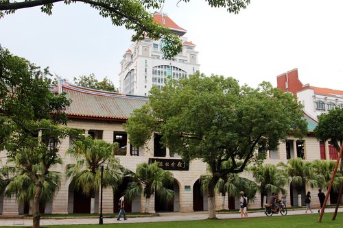 厦门大学的校园环境？（厦门大学环境怎么样）