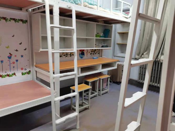 郑州航空工业管理学院寝室环境怎样？（郑州应用工业技术学院宿舍怎么样）