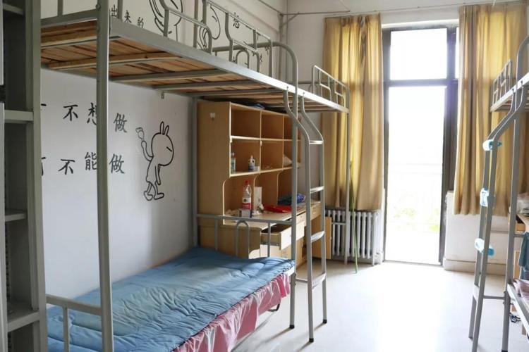 河南农业大学的宿舍有空调及暖气吗？（河南农大宿舍怎么样）