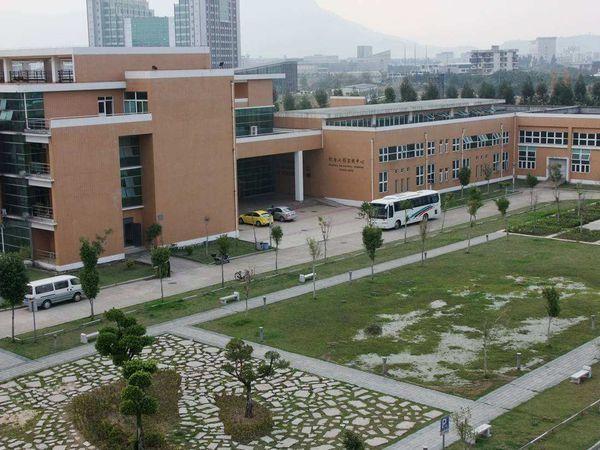 福州大学生物技术怎么样？（福州科技职业学校怎么样）