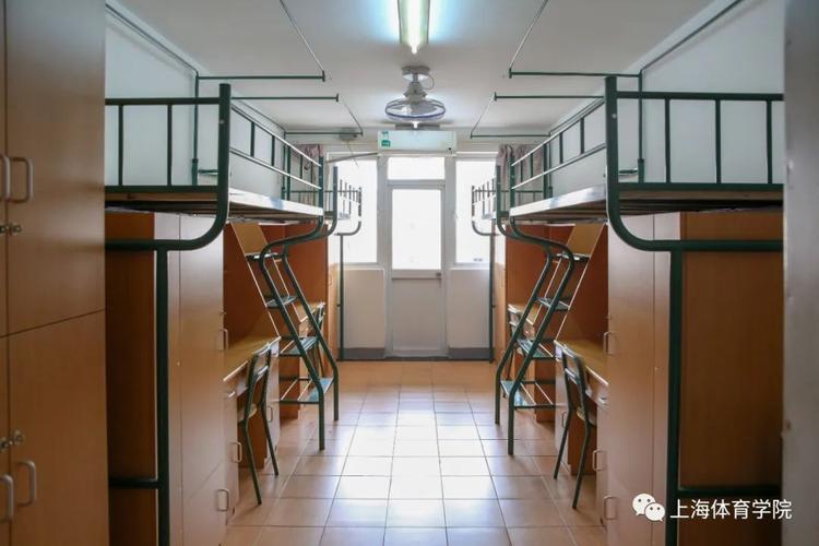 上海中考卫校哪个最好?(杨浦区卫生学校住宿条件怎么样)