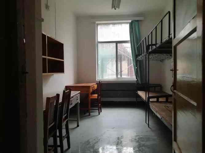 山东的大学宿舍排名？（山东的大学的宿舍环境怎么样）