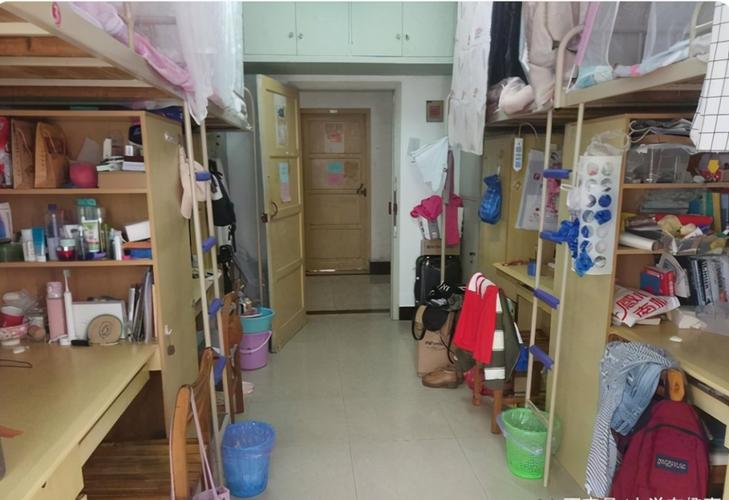 湖北民族大学新生宿舍条件怎么样？（四川民族大学女生宿舍怎么样）
