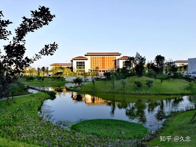 成都工业学院宜宾校区实力怎么样？（四川轻化工业大学怎么样）