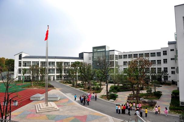 无锡新华实验小学怎样？（无锡新华国际中心怎么样啊）