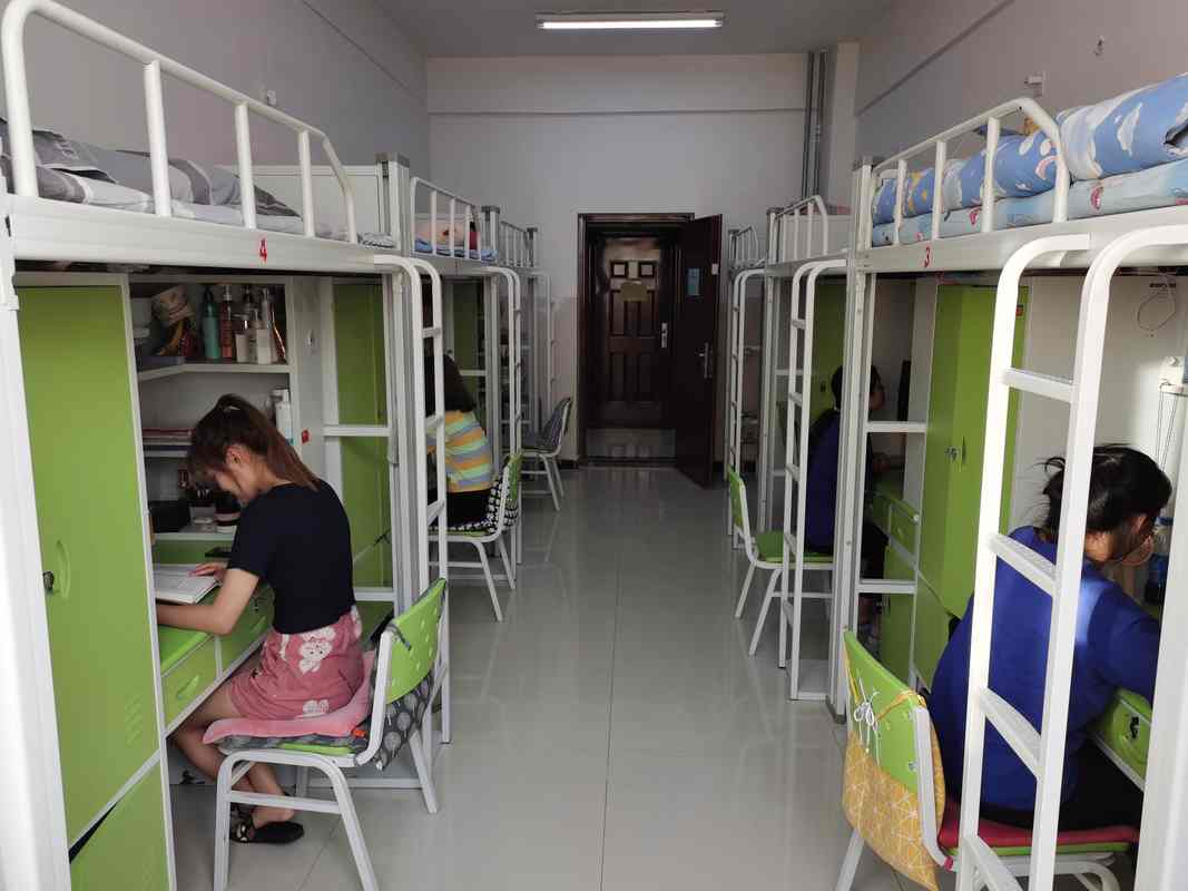 喀什大学宿舍床尺寸？（喀什职业技术学院宿舍条件怎么样）