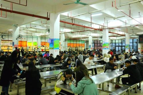 广东职业技术学院高明校区怎么样?(佛山职业技术学院伙食怎么样)