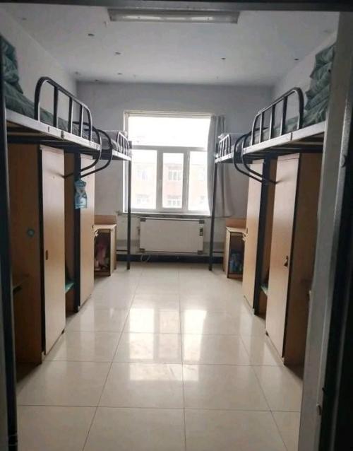 长春医学高等专科学校寝室怎么选？（长春医学高等专学校宿舍怎么样）