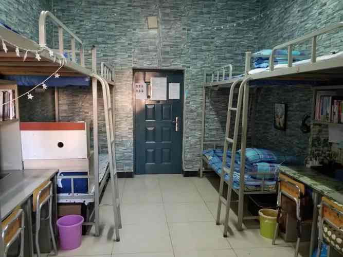 郑州工业应用技术学院宿舍几人间？（郑州工业大学学生宿舍怎么样）