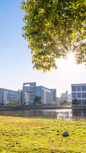 南通大学校园风景？（南通大学教学楼怎么样）