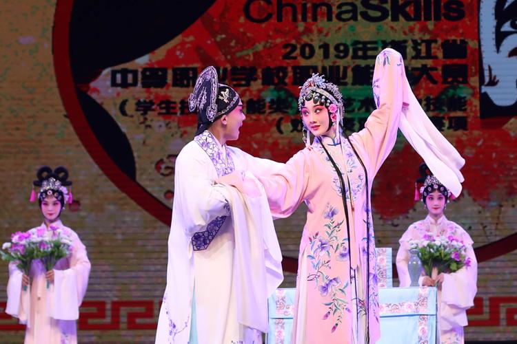 戏剧表演专业有前途吗？（戏曲表演专业怎么样）