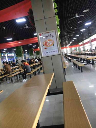 郑州理工职业学院有几个校区？（郑州理工职业学院伙食怎么样）