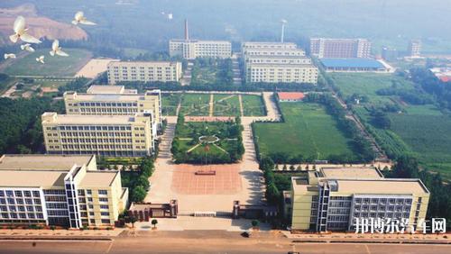 河南工业学校南龙湖校区怎么样？（河南工学院新校区怎么样）