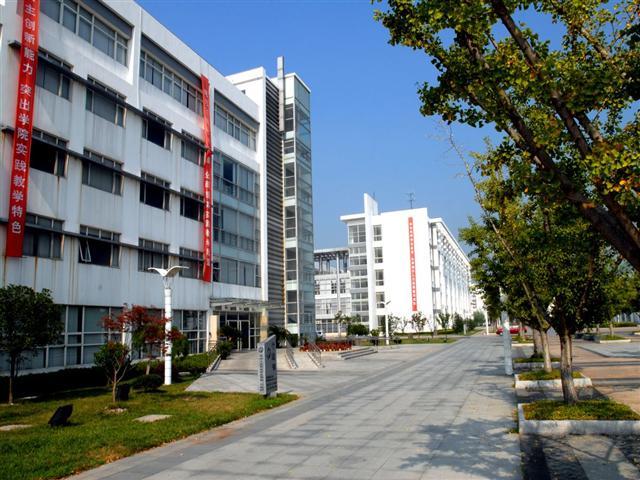 苏州工业职业学院怎么样？（江苏工业技术职业学院怎么样）