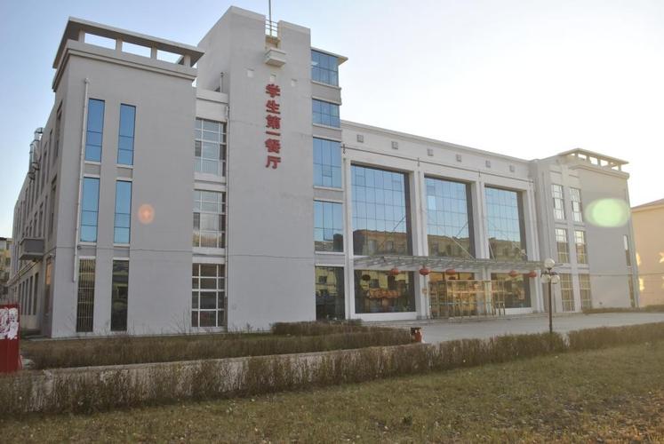全国物价最低城市排行？（佳木斯大学食堂物价怎么样）