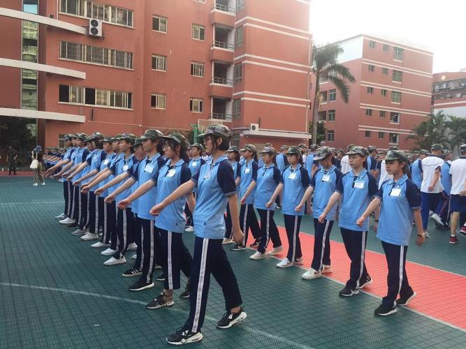 厦门松柏中学（高中部）好吗？（厦门大学校服怎么样）